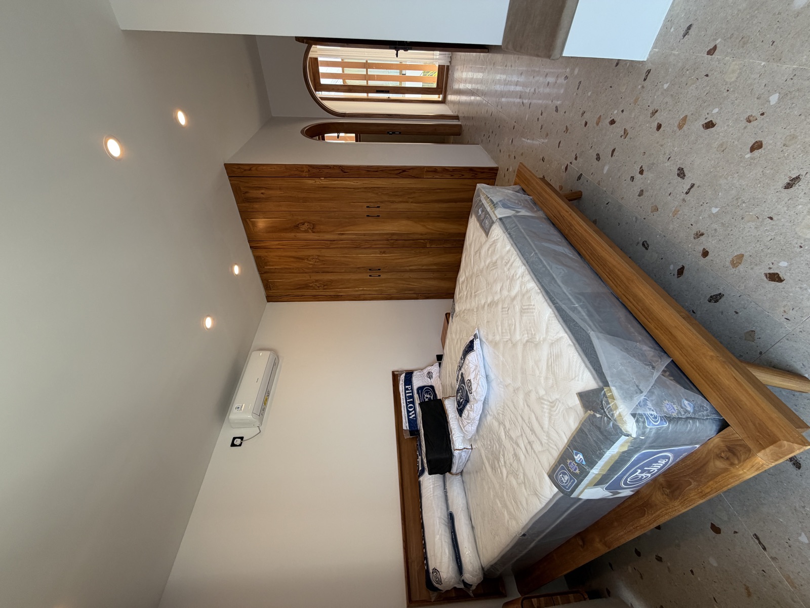 Bedroom with built-in wardrobe